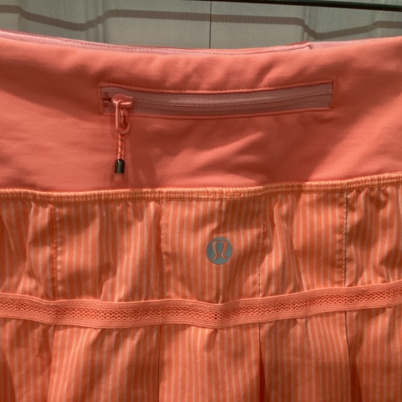 Lululemon pacesetter skirt - Picture 3 of 4
